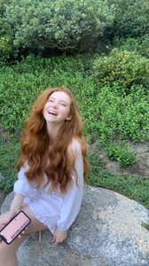 francesca-capaldi-social-media-photos-08-31-2020-8.jpg