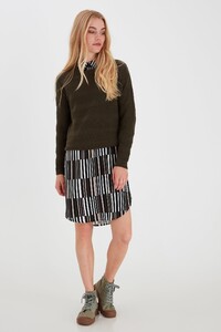 green-ink-knitted-pullover.jpg