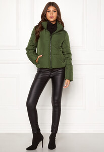 jacqueline-de-yong-erica-short-padded-jacket-rifle-green_1.jpg