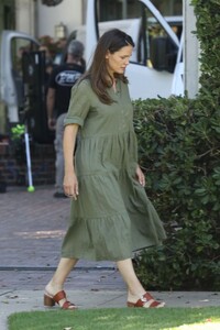 jennifer-garner-out-in-pacific-palisades-08-13-2020-5.jpg