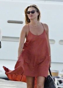kate-moss-and-lila-grace-moss-on-board-of-a-luxury-yacht-in-ibiza-08-03-2020-9.jpg