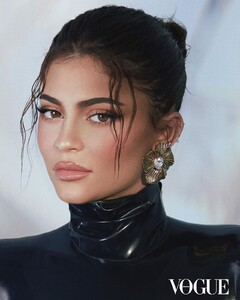 kylie-jenner-vogue-hong-kong-august-2020-more-photos-2.jpg