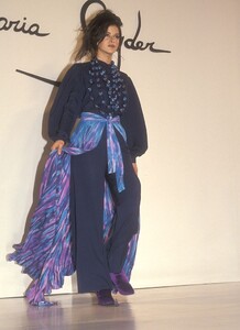 maria-snyder-fw-1994-2.thumb.jpg.e9a5a58547c7f8d9d012bb07372febda.jpg