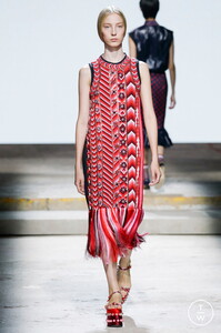mary-katrantzou-ss18-0015-86b449.thumb.jpg.94c702c69b63939e4abc8887d4318c0a.jpg