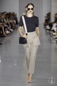 max-mara-ss20-0040-6e8fc6.thumb.jpg.2e8486c3a468c33f0e77b253fb4f9bb4.jpg