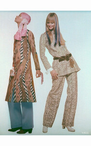 mouche-ann-turkel-composite-film-vogue-jan-1970-c2a9-gianni-penati.thumb.jpg.bb095b1fbf3a5b11acf90071c21a4a5f.jpg