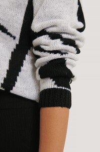 nakd_animal_knitted_sweater_1100-003056-0041_05g.jpg