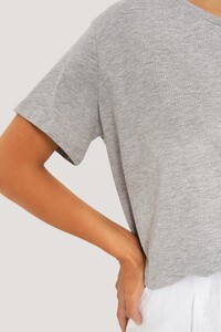 nakd_basic_oversized_tee_1044-000025-0138_05g_r3.jpg