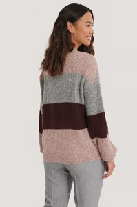 nakd_color_striped_knitted_sweater_1660-000143-0015_02b.jpg