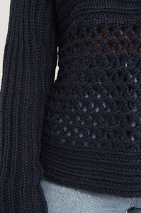 nakd_hole_detail_knitted_sweater_1100-003061-0018_05g.jpg