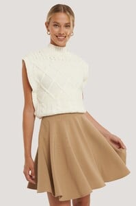 nakd_mini_circle_skirt_1100-003401-0005_05j.jpg