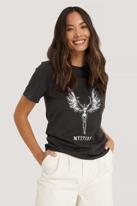 nakd_mystery_angel_print_tee-1100-003461-8309_01a.jpg