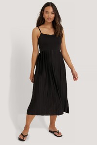 nakd_pleated_strap_dress_1018-004139-0002_03c_r.jpg