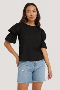 nakd_puff_sleeve_detail_top-1100-003352-0002_02a.jpg