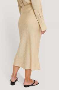 nakd_satin_wrinkle_skirt_1594-000338-0005_02i_r.jpg