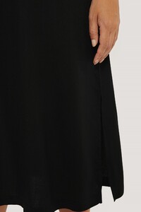 nakd_v-neck_sleeveless_midi_dress_1018-004009-0002_05g_r.jpg