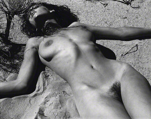 piel_arielle-burgelin-desert-new-mexico-1984-jpg.thumb.jpg.239890e784f181ff13c3319b2607fadb.jpg