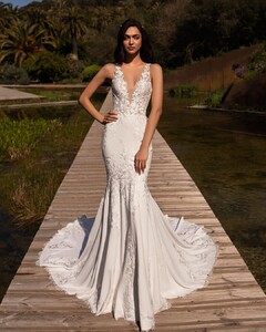 pronovias_109820094_577549676218717_4099952712702636021_n.jpg