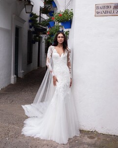 pronovias_116901832_179546673691989_437493428933794823_n.jpg