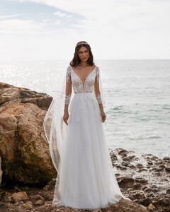 pronovias_117168791_634764664086271_2632794821957182300_n.jpg