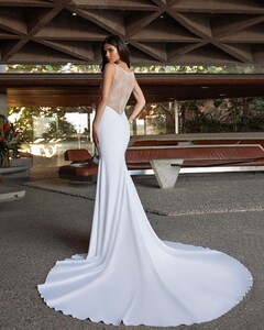 pronovias_117314652_347153296304165_4428800739126646216_n.jpg