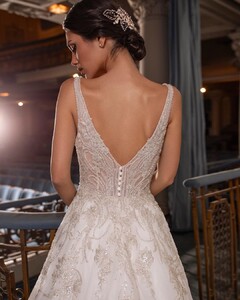 pronovias_117646015_3174348326020003_4042615468955603870_n.jpg