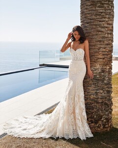 pronovias_118031488_338809787274206_5395827469826156657_n.jpg