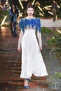 rodarte-aw20-0014-22b369.thumb.jpg.31a8e5022143b745941382dd9c273a61.jpg