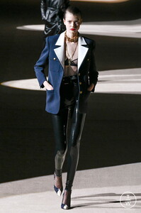 saint-laurent-aw20-0007-32c812.thumb.jpg.4bfb2051d79f674d266a19e1a93079dd.jpg