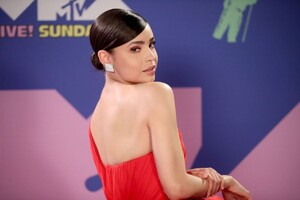 sofia-carson-at-2020-mtv-video-music-awards-08-30-2020-3.jpg