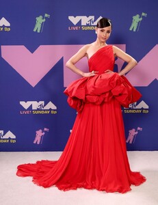 sofia-carson-at-2020-mtv-video-music-awards-08-30-2020-9.jpg