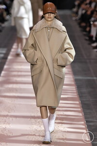 sportmax-aw19-0044-a850af.thumb.jpg.4ae382e4db011403fa3df320f9177767.jpg