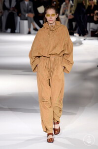 stella-mccartney-ss17-0016-99a7ab.thumb.jpg.2b6f2efa84a620ba62859d8a77710a5a.jpg
