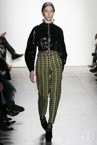 tome-aw17-0012-6472a8.thumb.jpg.3d5a132fe2a148f8763a82d53e86d18e.jpg