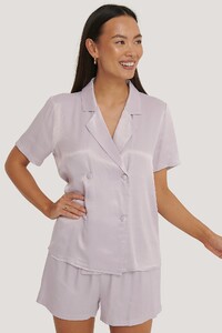 trendyol_double_breasted_satin_pyjamas_set_1494-003221-4415_01j.jpg