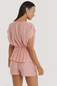 trendyol_double_breasted_viscose_pyjamas_set_1494-003223-0118_02k.jpg