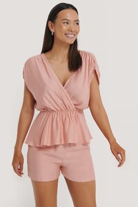 trendyol_double_breasted_viscose_pyjamas_set_1494-003223-0118_03j.jpg