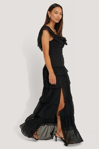 trendyol_ruffle_detail_evening_dress_1494-003327-0002_03c.jpg