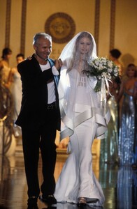 versace-hc-fw-1994.thumb.jpg.0b7c80343b834bab77139f7d7abc0dbf.jpg