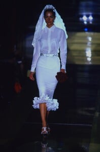 versace-hc-ss-1997.thumb.jpg.41c48daacd9fc6ef850c2315ad5461c8.jpg