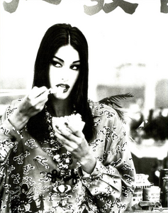 von_Unwerth_Vogue_Italia_September_1992_07.thumb.png.472865e1f3d16c81487d7e2e3053becb.png