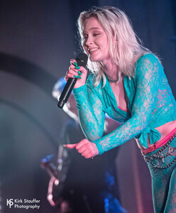 zara-larsson--neptune-theater_48766949018_o.jpg