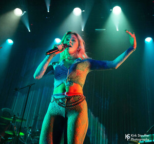 zara-larsson--neptune-theater_48766957383_o.jpg