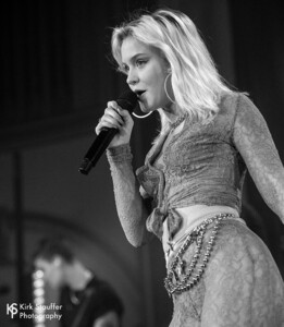 zara-larsson--neptune-theater_49050776292_o.jpg