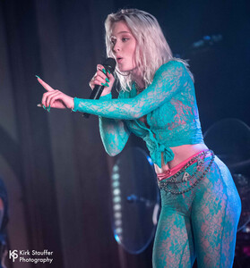 zara-larsson--neptune-theatera_48767497357_o.jpg