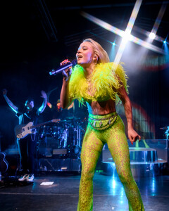 zara-larsson--the-observatory-oc-05022019_48498748897_o.jpg