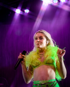 zara-larsson--the-observatory-oc-05022019_48498749717_o.jpg