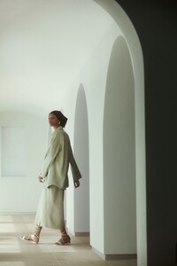 00001-Vince-RTW-Spring-2021.thumb.jpg.5b8db8ec9139c4982507e5d52cc86d2b.jpg