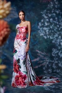 00005-Marchesa-RTW-NY-Spring-21.thumb.jpg.615767c8bacb60b75cdb20ae9aab1da2.jpg