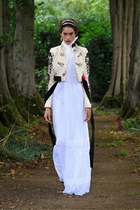 00006-ERDEM-SPRING-21-RTW.thumb.jpg.80776482c711995d39527998f8677bcf.jpg